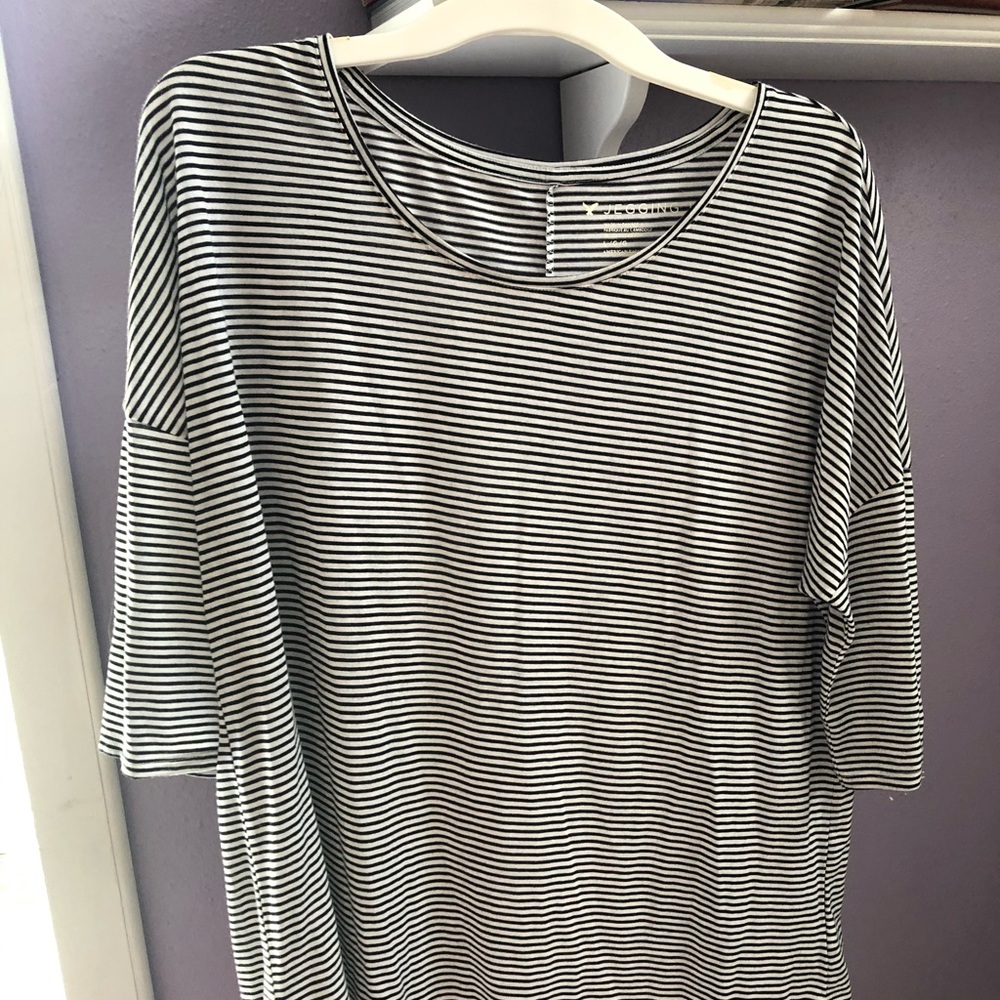 Black and white striped AE top